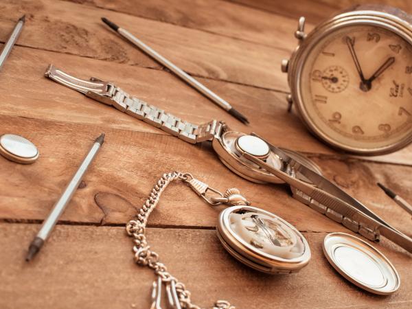 Kembery Antique Clocks